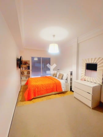 user-CA114031-image