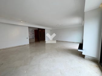 user-CA115903-image