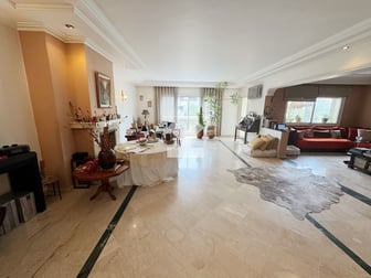 user-CA117775-image