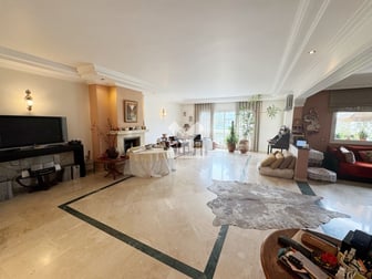 user-CA117775-image