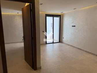 user-CA120219-image