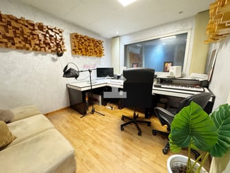 user-CA121850-image