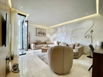 user-CA122886-image