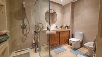 user-CA124313-image
