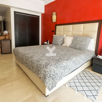 user-CA124404-image