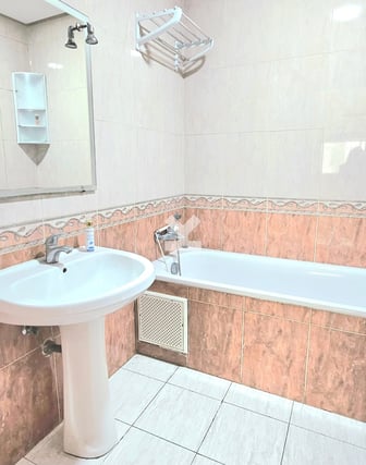 user-CA125508-image