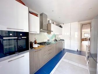 user-CA126411-image
