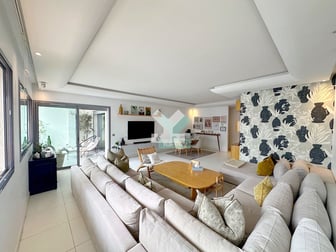 user-CA126411-image