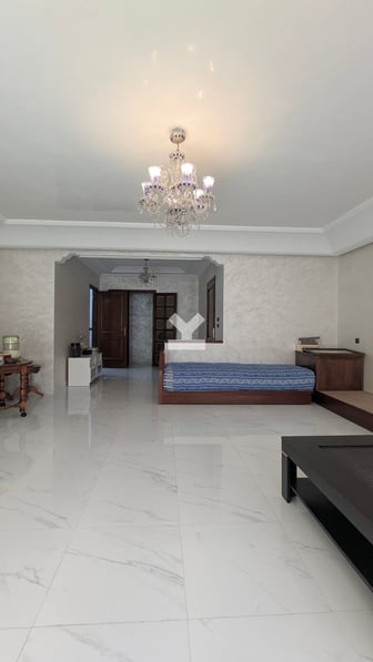 user-CA136399-image