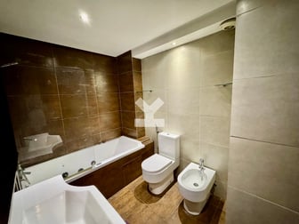 user-CA139010-image