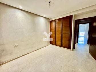 user-CA139010-image