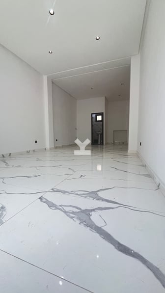 user-CA140866-image
