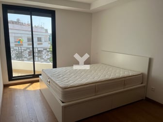 user-CA142045-image