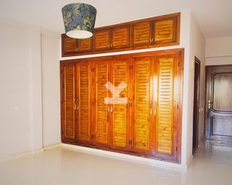 user-CA142605-image