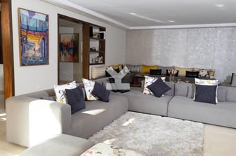 user-CA145293-image