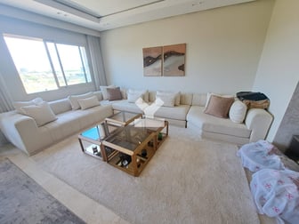 user-DA147777-image