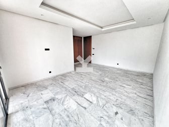 user-CA150409-image