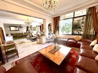 user-CA153300-image