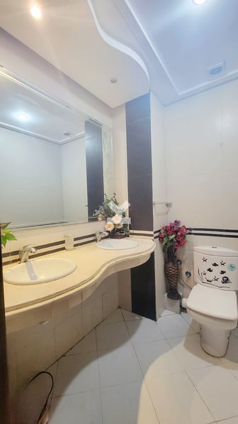 user-CA154243-image