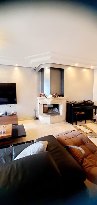 user-CA155186-image