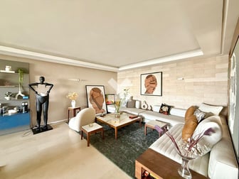 user-CA155199-image