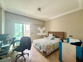 user-CA155243-image