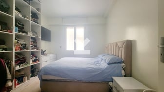 user-CA155972-image