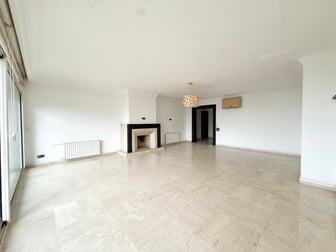 user-CA180763-image