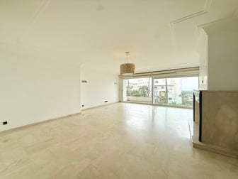 user-CA180763-image