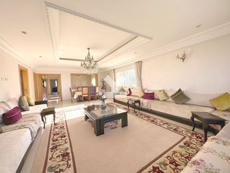 user-CI002737-image