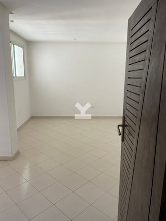 user-TA008794-image