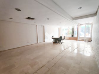 user-CI018502-image