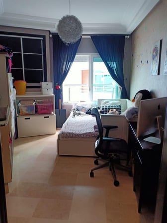 user-CA034945-image