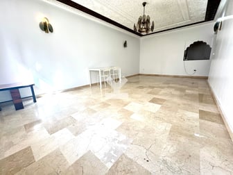user-CA049700-image