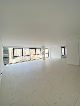 user-CI055828-image