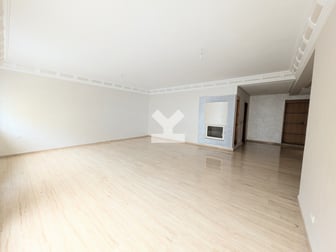 user-CA057477-image