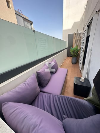 user-CA060094-image