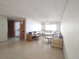 user-CA061375-image