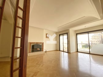 user-CA061977-image