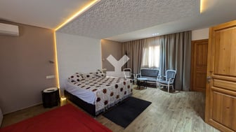 user-MI070877-image