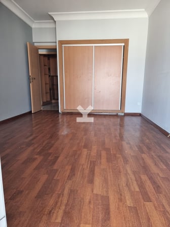 user-CA070898-image