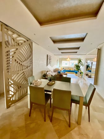 user-CA075185-image