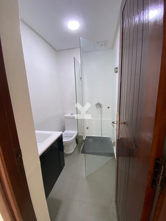 user-CA077253-image