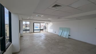 user-CI087770-image