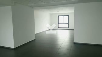 user-CI090274-image