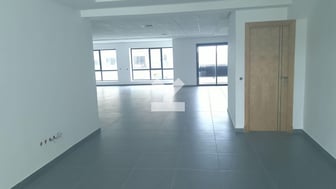user-CI090274-image