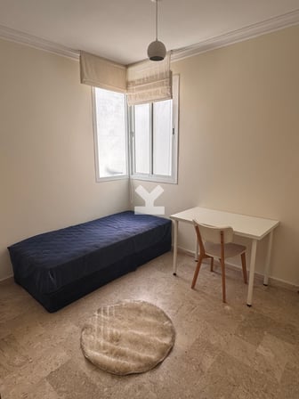 user-CA094035-image