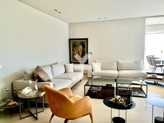 user-CA094185-image