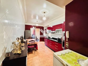 user-CA094471-image