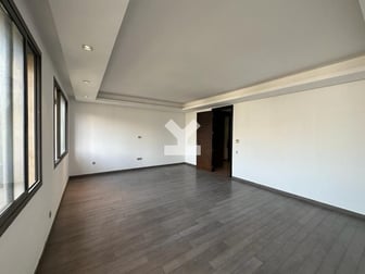 user-CA097682-image